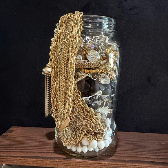 Vintage Jewelry Mystery Jar With Tassel Necklace - Picture 3 of 9